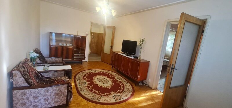 Titan - Piata Trapezului,  5 minute metrou, apartament 4 camere
