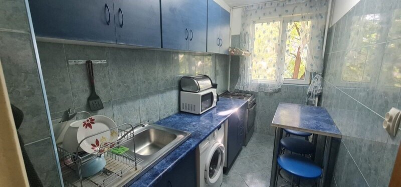 Titan - Piata Trapezului,  5 minute metrou, apartament 4 camere